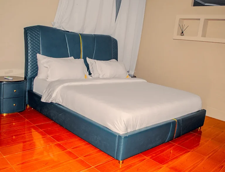 Junior Suite - Image 1